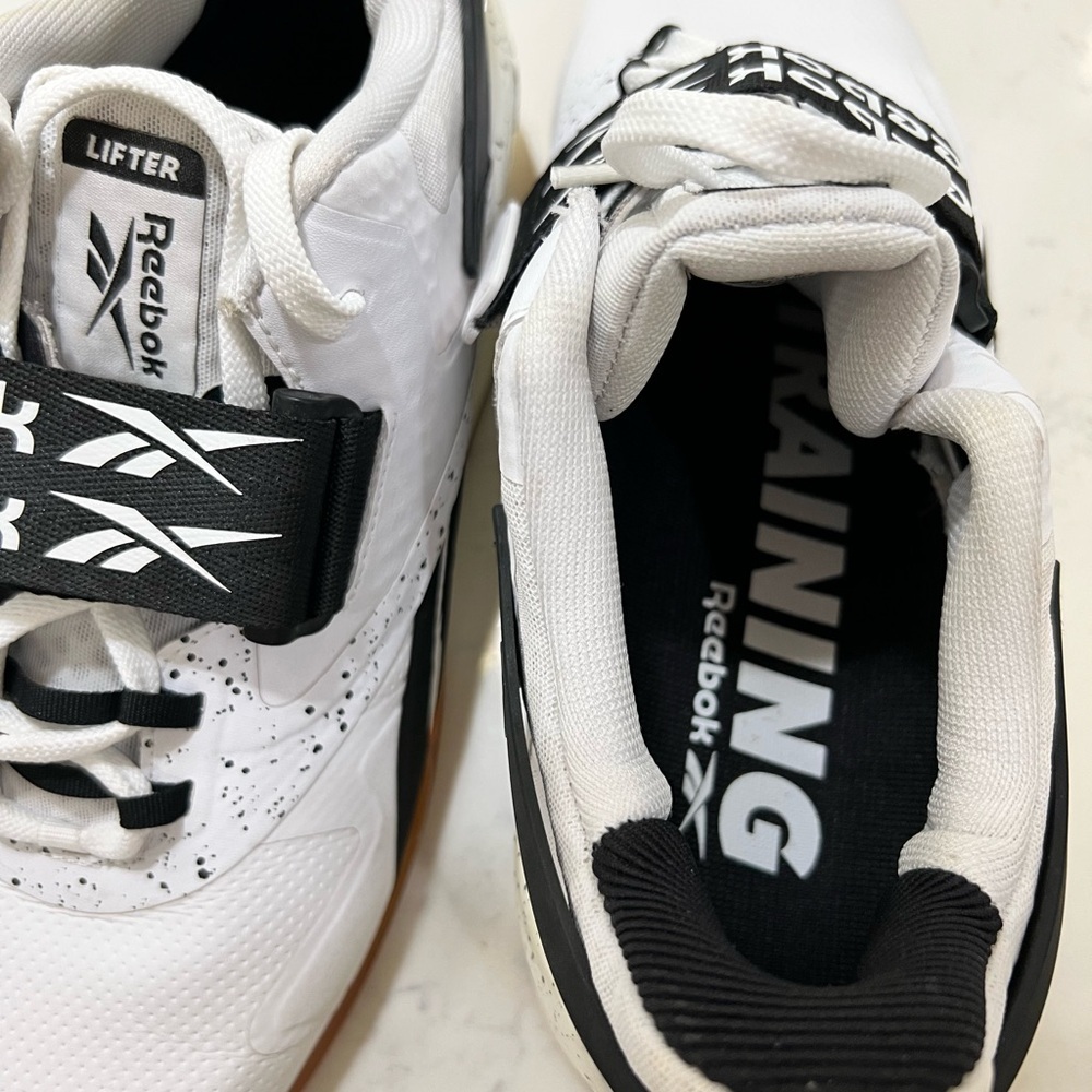 🚨‼️SOLD ‼️🚨Reebok training White Sneakers with Black and Brown Accents - Picture 3 of 13